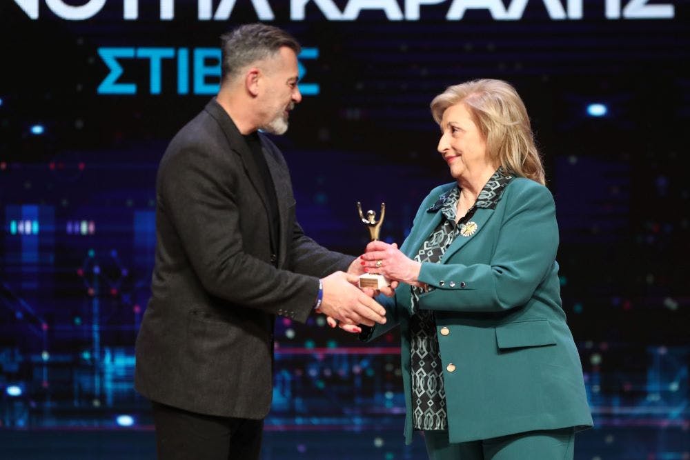 Παρέλαση αθλητικών αστέρων στα βραβεία της ΕΟΕ (pics) runbeat.gr